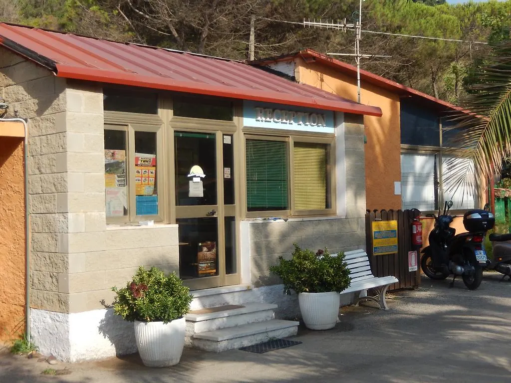 Campeggio Hotel Camping Reale Porto Azzurro
